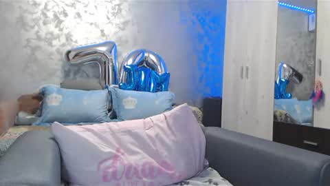 Lovepinklilly online show from 01.01.25