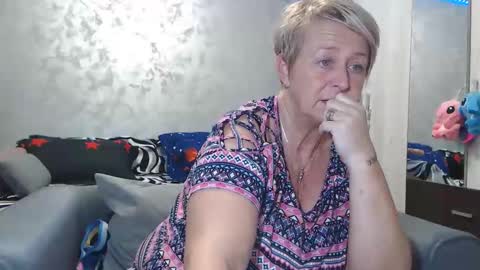 Lovepinklilly online show from 01.14.26