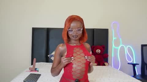 roses_rred online show from 12.12.24