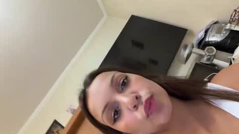 Roshelle online show from 06.26.26