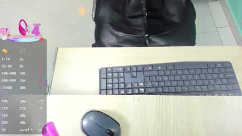 Snapshot of rosie_moss chatting on 11.21.25 ROSSI online show from 11.21.25