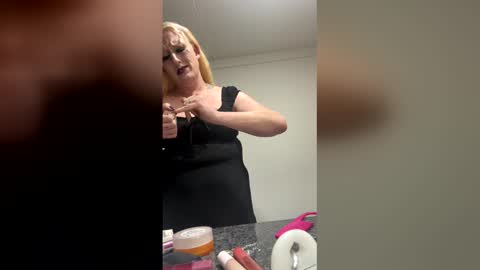 rosieleebrown online show from 03.22.26