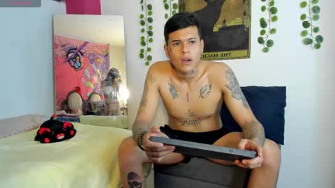 Snapshot of rosse_dredd chatting on 10.20.25 Anal for the first time 40000tks online show from 10.20.25