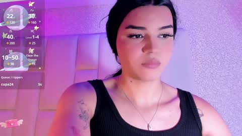 Snapshot of rosselfinoll chatting on 01.06.25 Rossel online show from 01.06.25