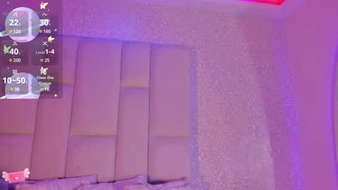 Snapshot of rosselfinoll chatting on 01.16.25 Rossel online show from 01.16.25