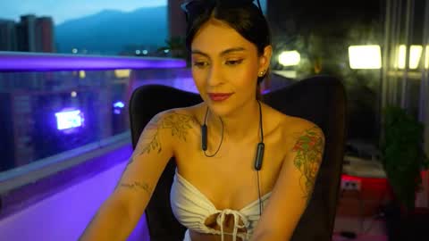 Rossey online show from 11.23.25