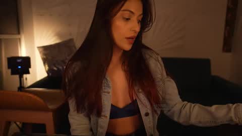 Rossey online show from 12.17.25