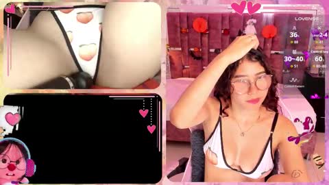 Snapshot of rossiegames chatting on 10.21.25 Rossie online show from 10.21.25