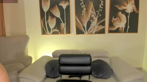 Snapshot of rossirivers chatting on 03.23.26 Rossie Rivers online show from 03.23.26