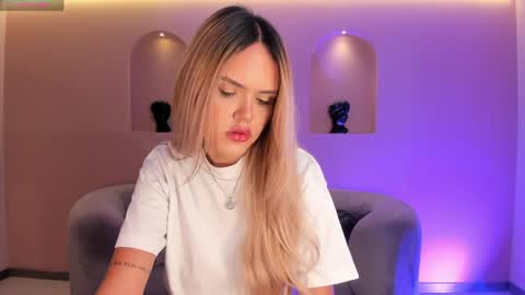 Snapshot of rossirivers chatting on 03.26.26 Rossie Rivers online show from 03.26.26