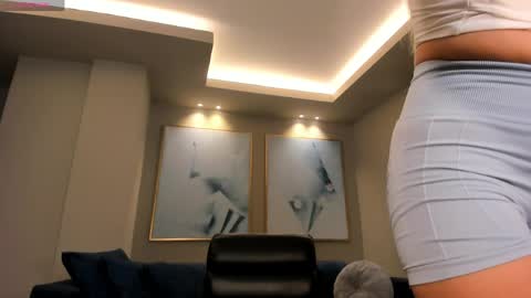 Snapshot of rossirivers chatting on 04.10.26 Rossie Rivers online show from 04.10.26