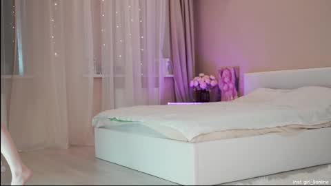 Snapshot of rosyemily chatting on 02.09.25 Hi Im Maria Check my Bio online show from 02.09.25