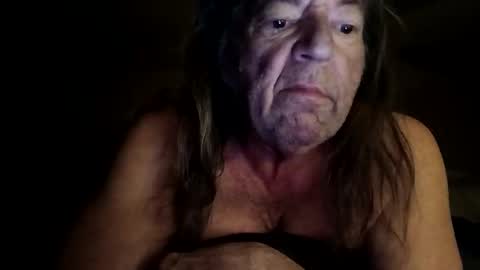 Snapshot of rotorranch chatting on 10.07.25 rotorranch online show from 10.07.25