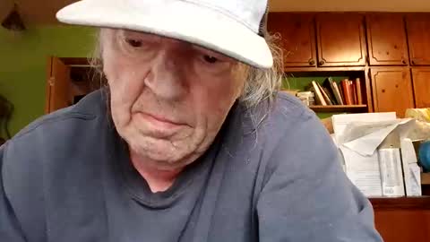 Snapshot of rotorranch chatting on 10.26.25 rotorranch online show from 10.26.25