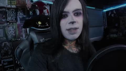 Snapshot of rotten_dreams chatting on 09.16.25 rot online show from 09.16.25