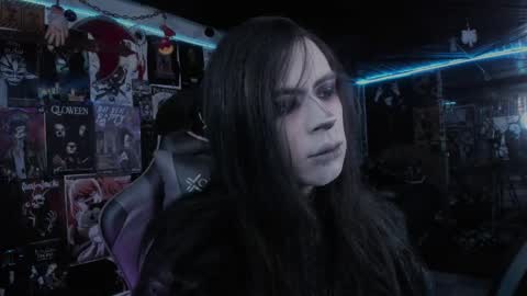 Snapshot of rotten_dreams chatting on 10.09.25 rot online show from 10.09.25