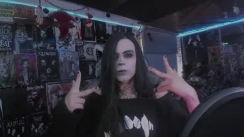 Snapshot of rotten_dreams chatting on 02.02.26 rot online show from 02.02.26