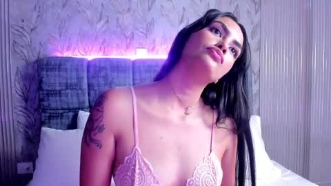 Snapshot of rouse_lia chatting on 03.04.26 R O S E L I A online show from 03.04.26