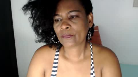 Snapshot of roushlove chatting on 07.23.26 luxa online show from 07.23.26