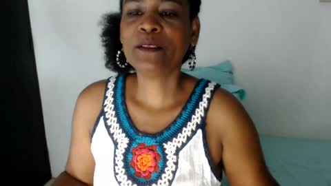 Snapshot of roushlove chatting on 07.26.26 luxa online show from 07.26.26