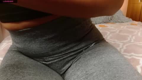 Rouss marie henao  online show from 02.09.25