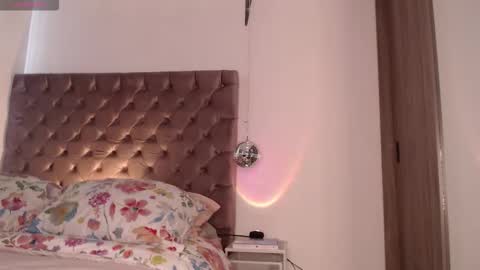 Snapshot of rouss_henao chatting on 02.09.26 Rouss marie henao online show from 02.09.26