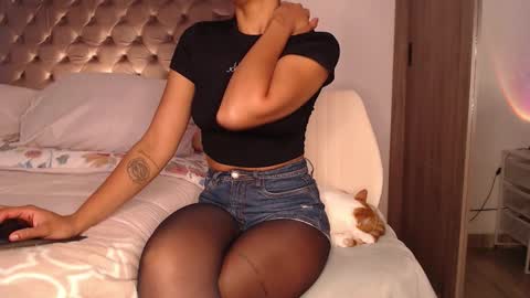 Rouss marie henao  online show from 03.29.26