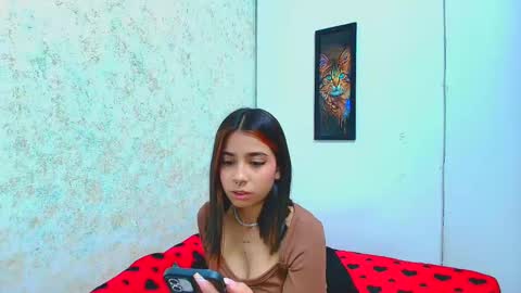 rousse_violet online show from 03.08.25