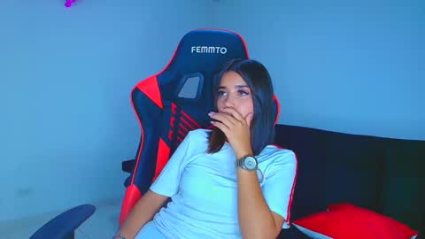 rousse_violet online show from 09.09.25