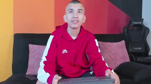 Rowan online show from 09.11.25