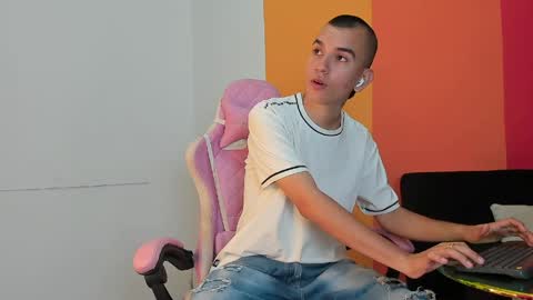 Rowan online show from 04.28.26