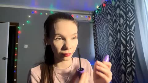 Snapshot of rowenaaini chatting on 03.04.26 Jess online show from 03.04.26