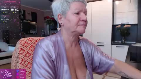 Roxana online show from 10.06.25