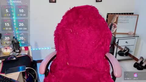 Snapshot of roxaneevans_ chatting on 01.17.26 Roxane online show from 01.17.26