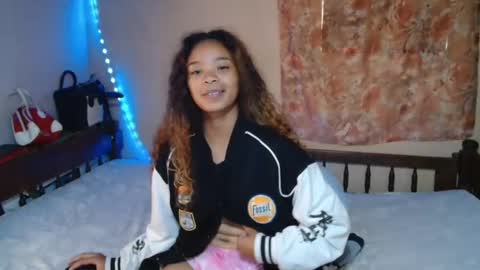 roxanne_98 online show from 02.02.25