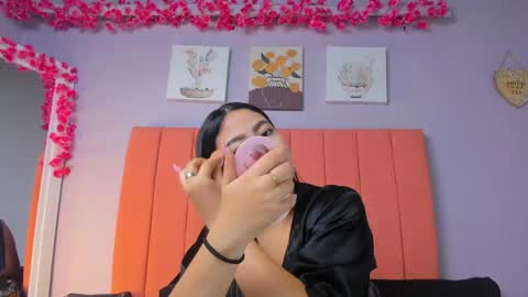 Juliana 3 online show from 05.21.26