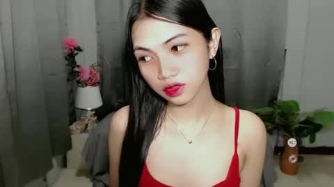 Snapshot of roxie_fuckdoll chatting on 02.05.25 Roxie online show from 02.05.25