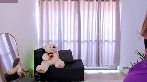  R O X I E  online show from 01.12.25