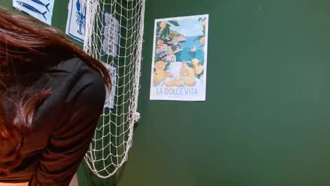 Snapshot of roxiehood chatting on 09.27.25 Roxie online show from 09.27.25