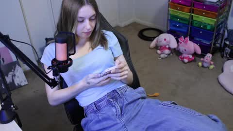 roxie online show from 10.10.25