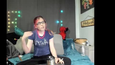 Snapshot of roxihazeleyes chatting on 09.13.25 roxihazeleyes online show from 09.13.25