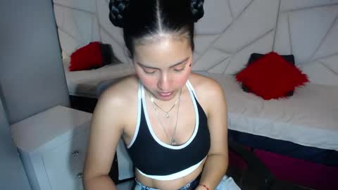 Roxxy  online show from 05.20.26