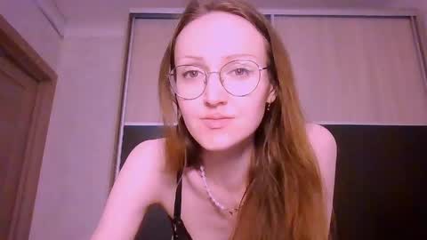 Roxxy Wharton online show from 06.05.26