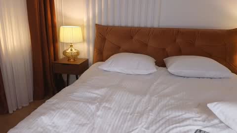 Im Roxy ntmu online show from 01.17.25