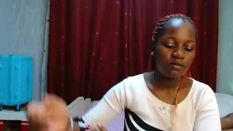 Snapshot of roxy_heather chatting on 04.02.26 Roxy online show from 04.02.26