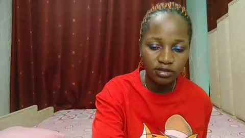 Snapshot of roxy_heather chatting on 04.15.26 Roxy online show from 04.15.26