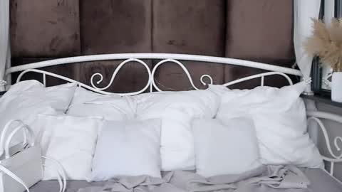 Roxy online show from 10.21.25