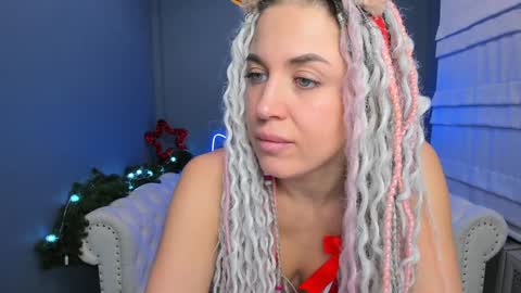 Snapshot of roxy_mars chatting on 12.26.24 Roxy online show from 12.26.24