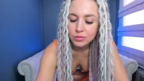 Snapshot of roxy_mars chatting on 01.15.25 Roxy online show from 01.15.25