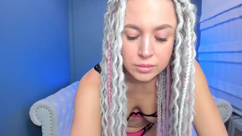 Snapshot of roxy_mars chatting on 01.21.25 Roxy online show from 01.21.25